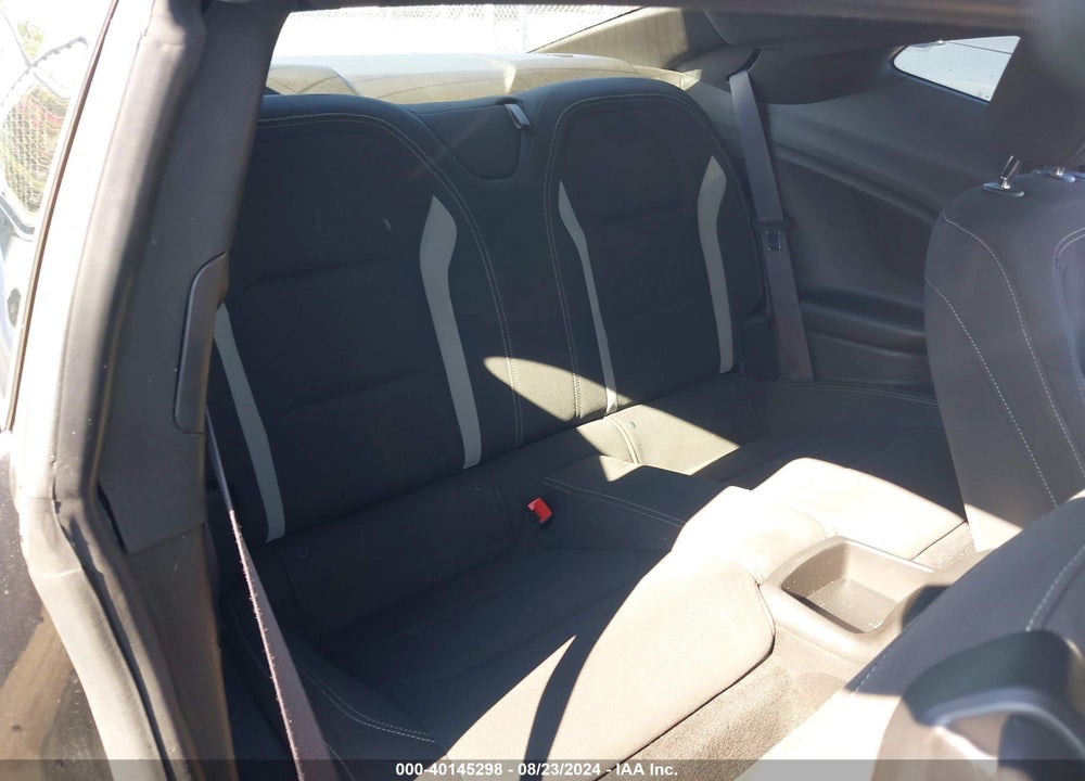 2017 CHEVROLET CAMARO 1LT VIN: 1G1FB1RX2H0137908