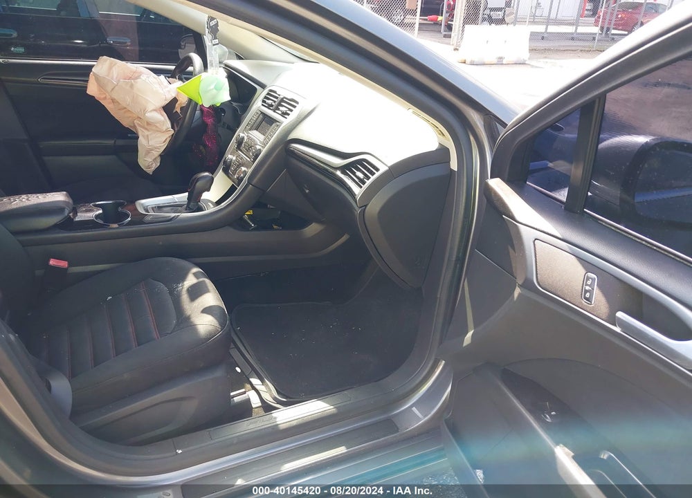 2014 FORD FUSION SE VIN: 3FA6P0H70ER394880