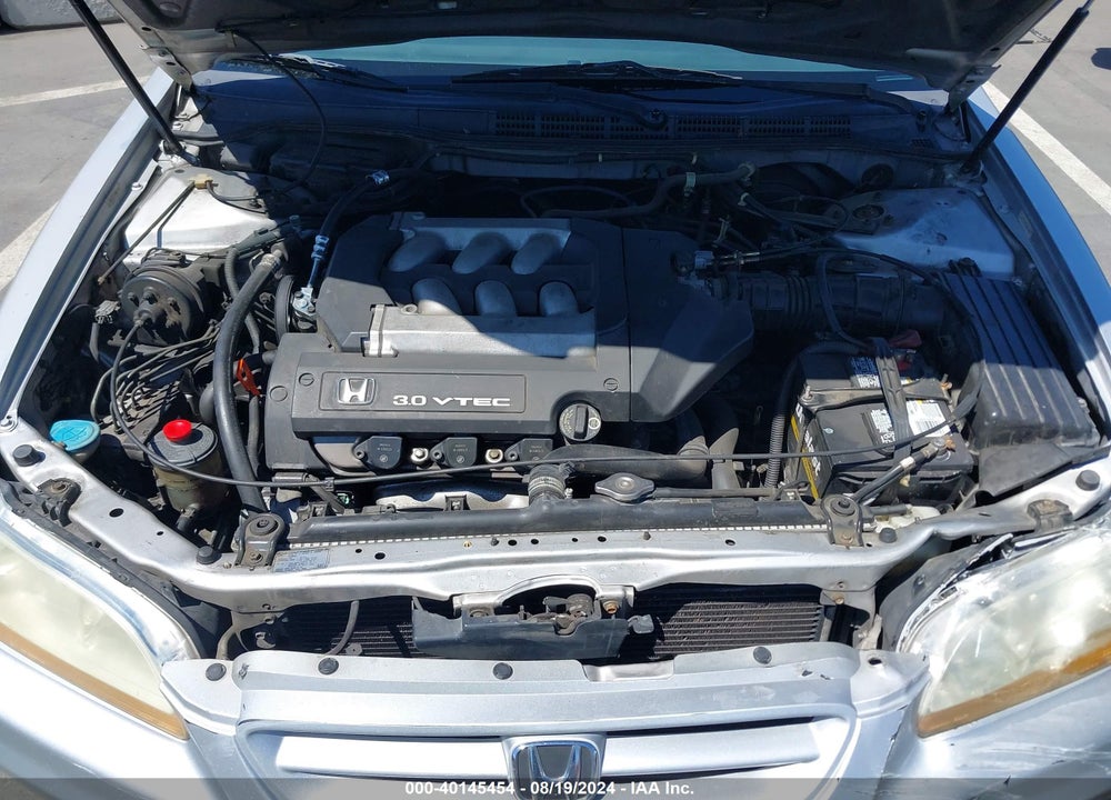 2001 HONDA ACCORD 3.0 EX VIN: 1HGCG22511A015813