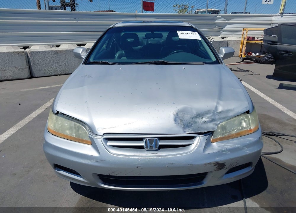 2001 HONDA ACCORD 3.0 EX VIN: 1HGCG22511A015813