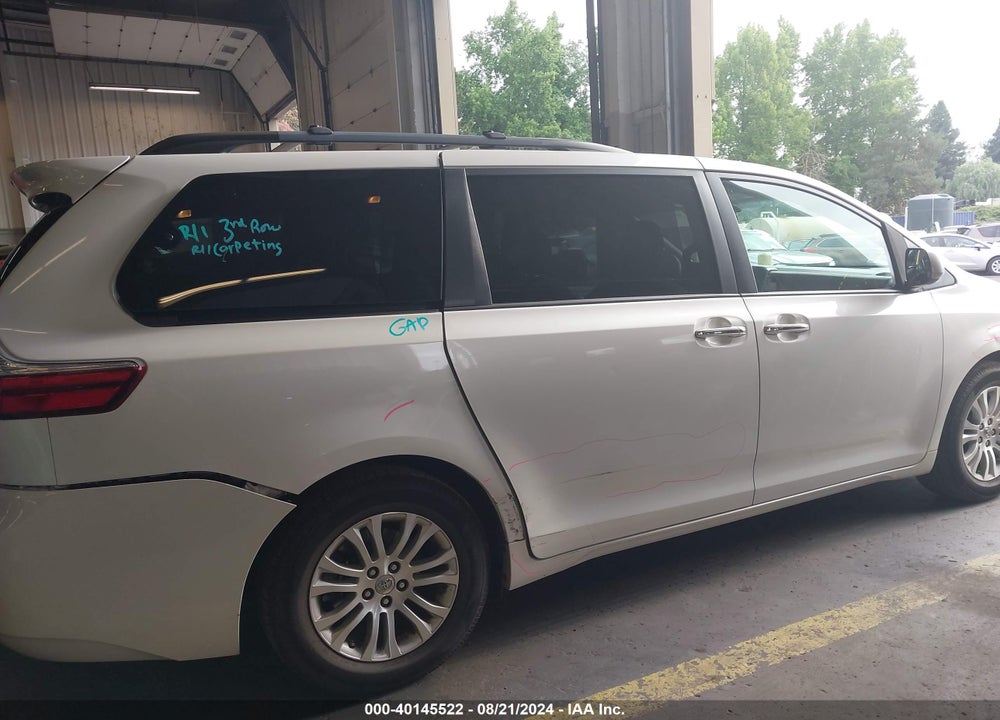 2017 TOYOTA SIENNA XLE 8 PASSENGER VIN: 5TDYZ3DCXHS797820