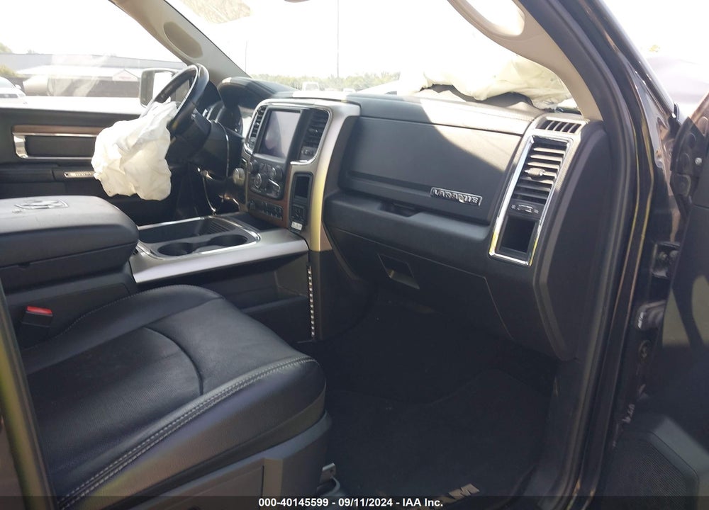 2018 RAM 1500 VIN: 1C6RR7NT0JS233169