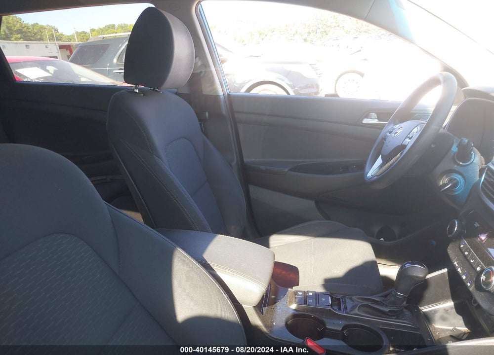 2019 HYUNDAI TUCSON SE VIN: KM8J2CA44KU881522