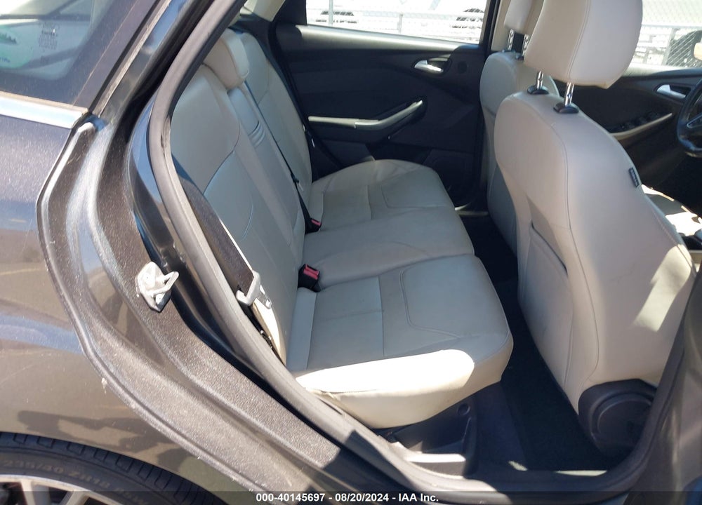 2015 FORD FOCUS TITANIUM VIN: 1FADP3N20FL300482