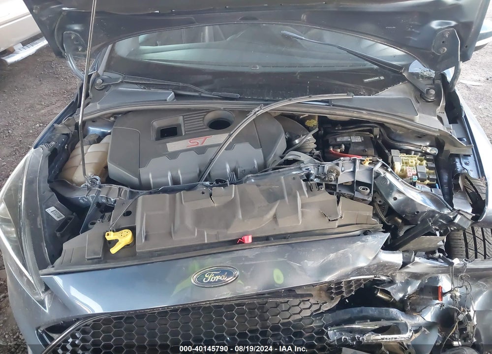 2018 FORD FOCUS ST VIN: 1FADP3L91JL270949