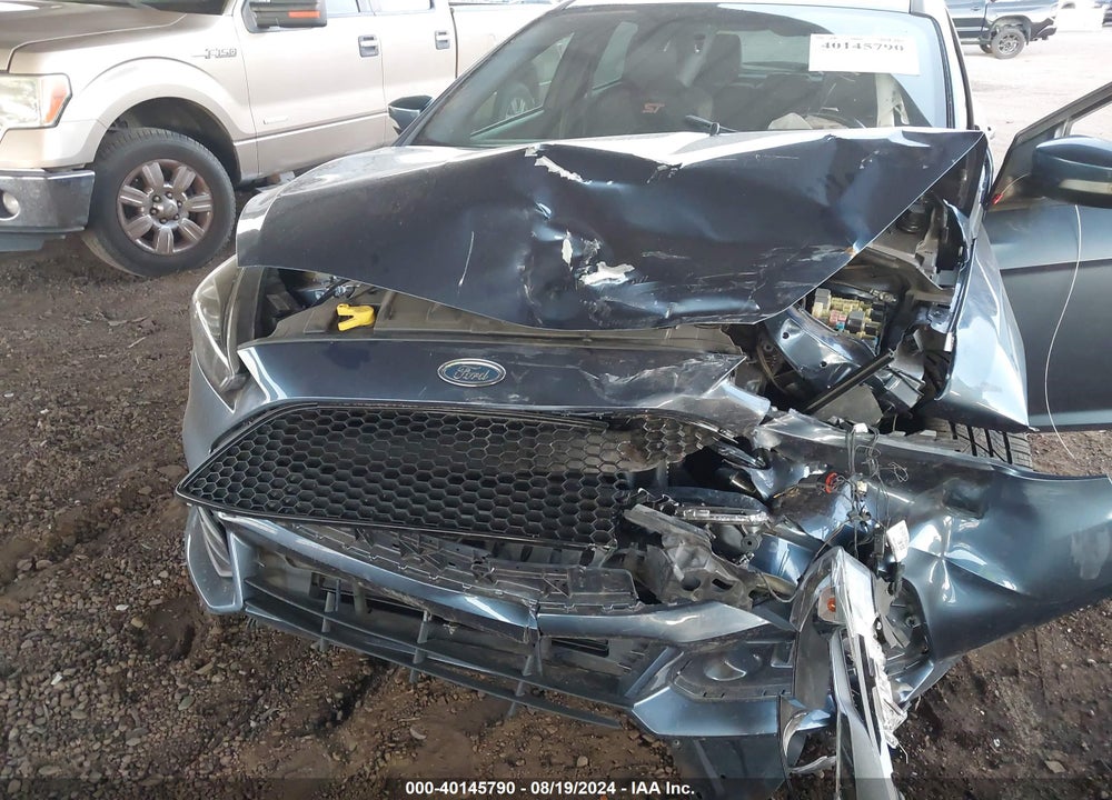 2018 FORD FOCUS ST VIN: 1FADP3L91JL270949