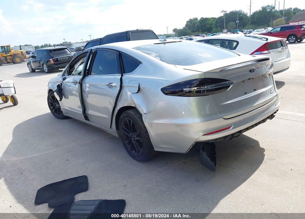 2019 FORD FUSION SE VIN: 3FA6P0HD0KR193790