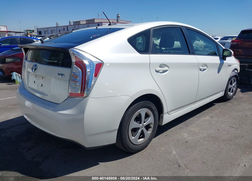 2015 TOYOTA PRIUS FOUR VIN: JTDKN3DU2F0469611