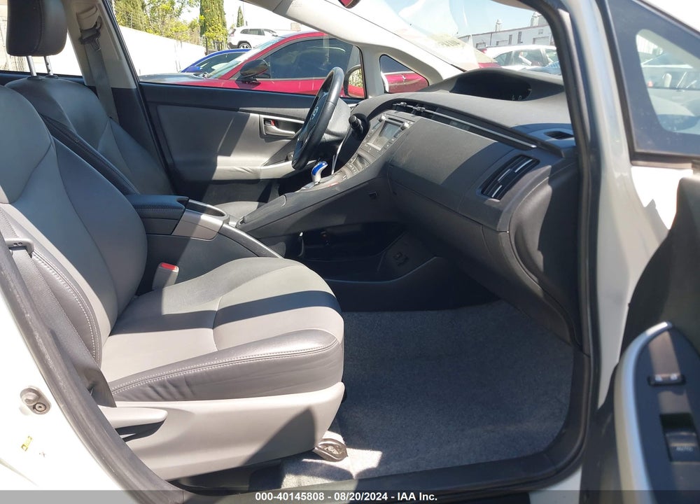 2015 TOYOTA PRIUS FOUR VIN: JTDKN3DU2F0469611