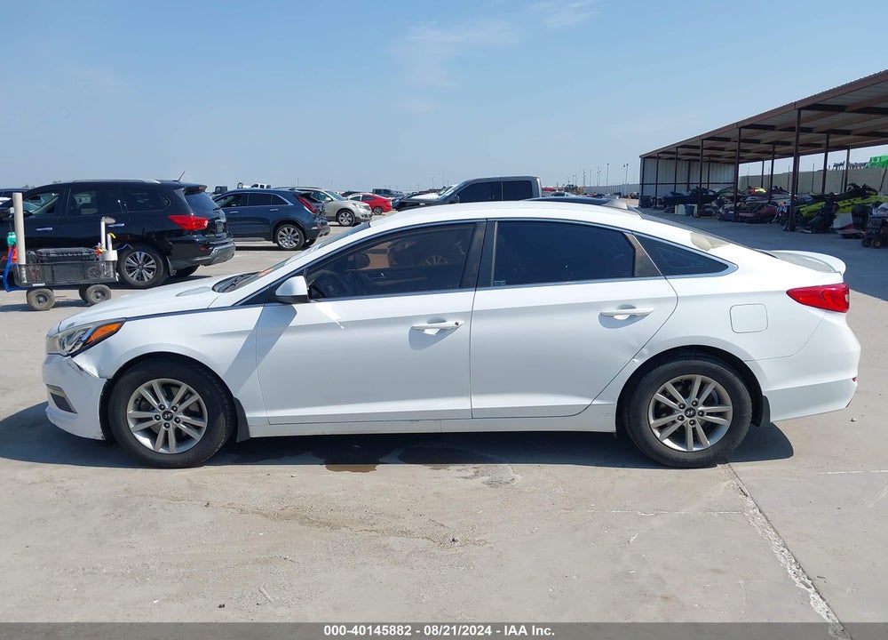 2015 HYUNDAI SONATA SE VIN: 5NPE24AF0FH094712