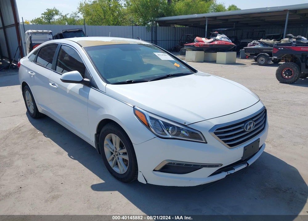 2015 HYUNDAI SONATA SE VIN: 5NPE24AF0FH094712