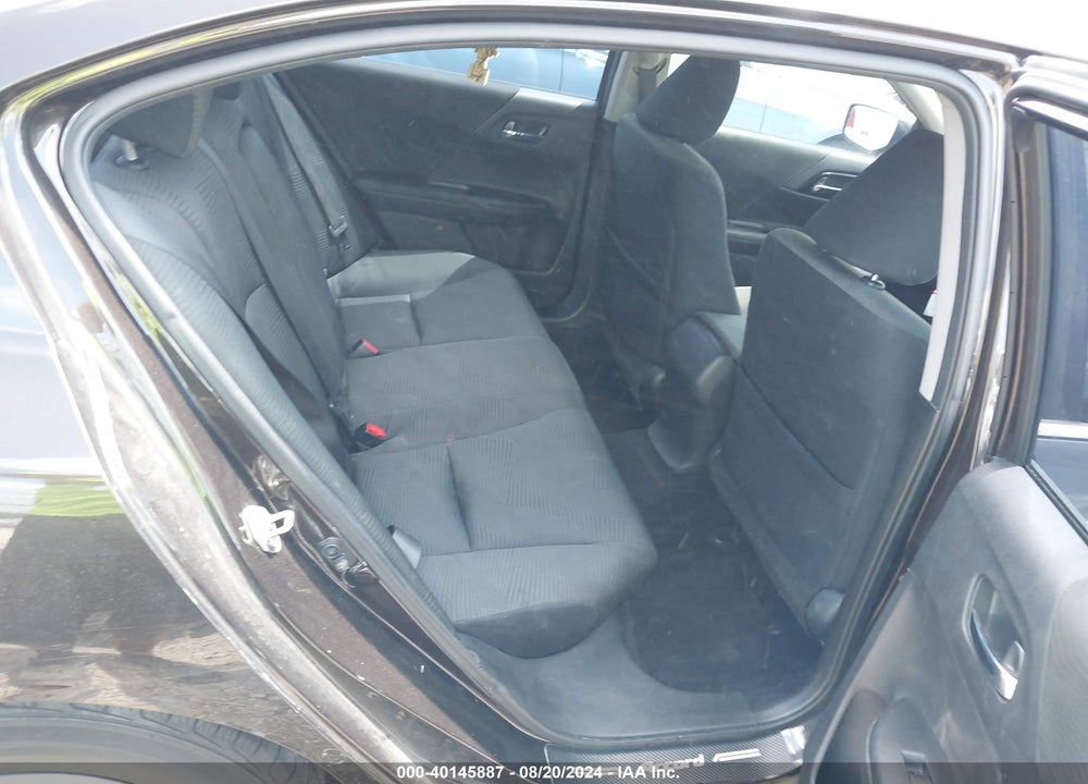 2017 HONDA ACCORD VIN: 1HGCR2F32HA193081
