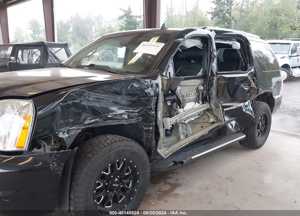 2012 GMC YUKON DENALI VIN: 1GKS2EEF2CR321412