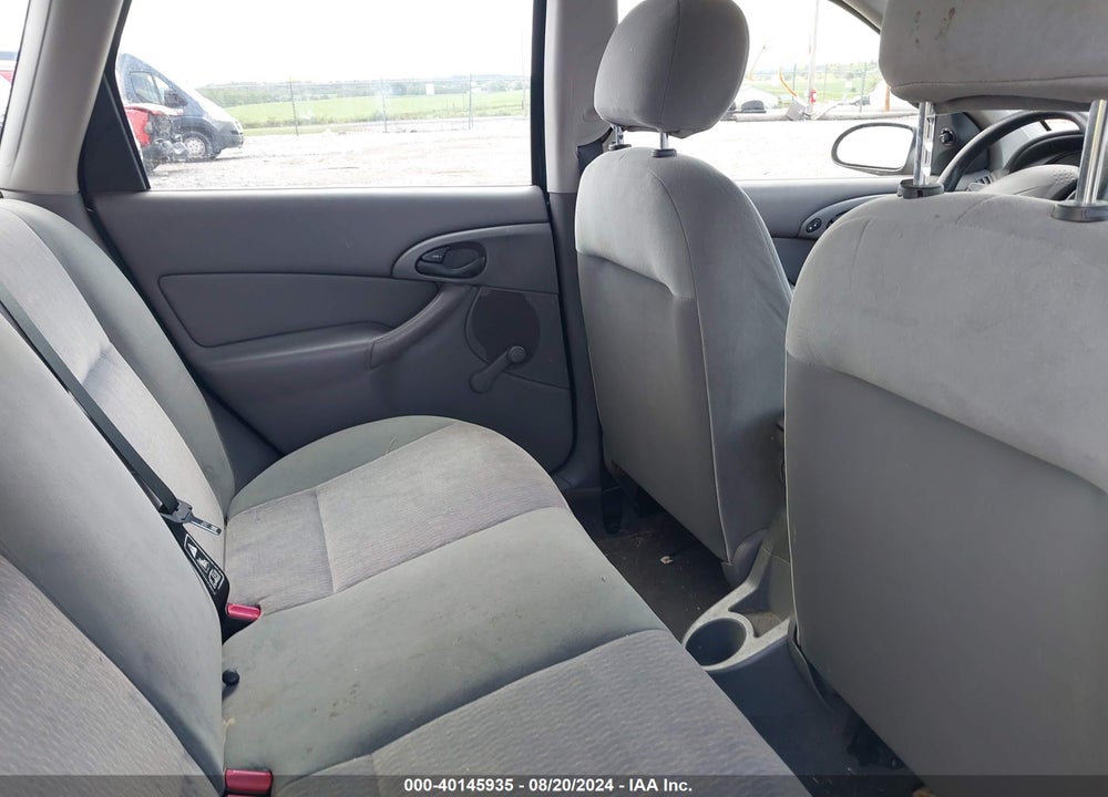 2000 FORD FOCUS SE VIN: 1FAFP36P6YW195516