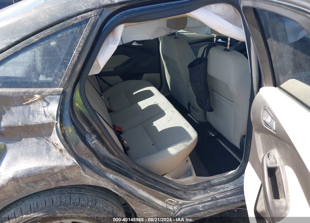2017 FORD FOCUS SE VIN: 1FADP3FE8HL322869