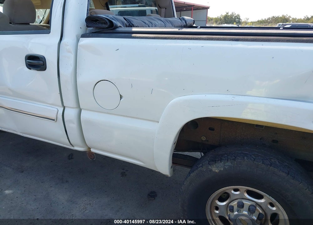 2004 CHEVROLET SILVERADO 2500HD LS VIN: 1GCHK23U14F184181