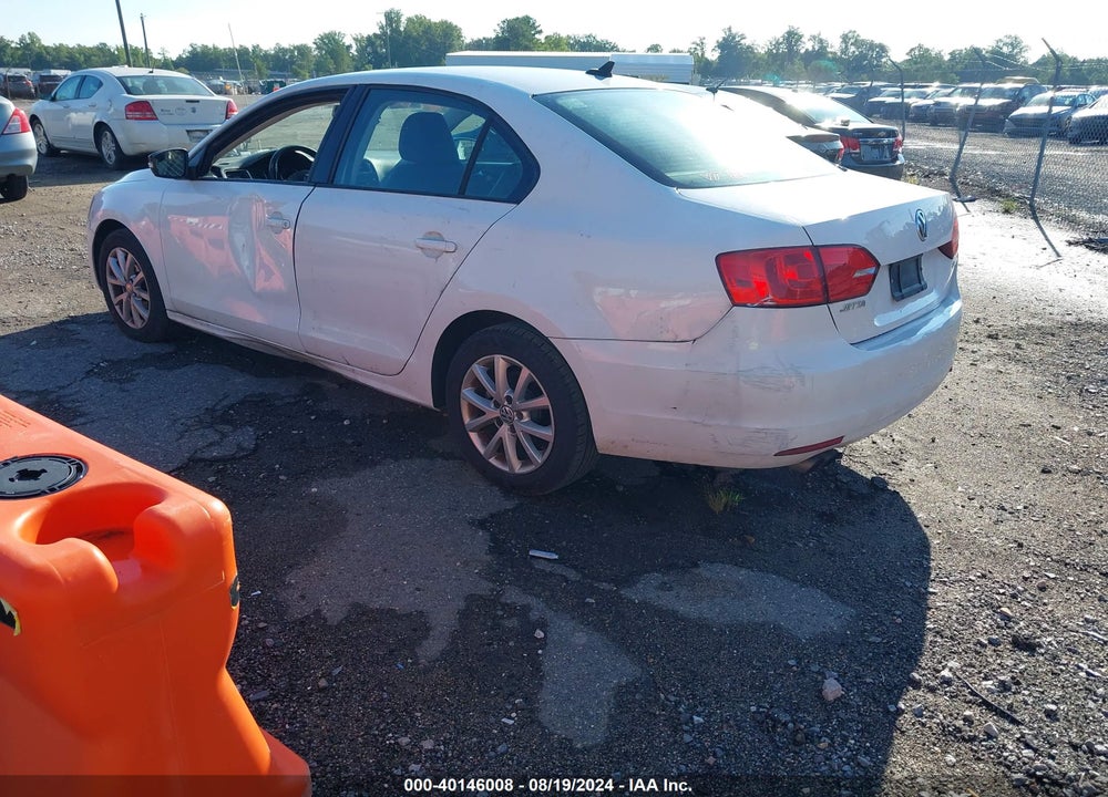 2012 VOLKSWAGEN JETTA 2.5L SE VIN: 3VWDP7AJ1CM384253