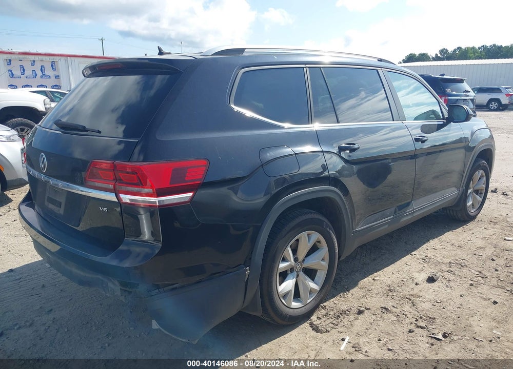 2018 VOLKSWAGEN ATLAS 3.6L V6 SE VIN: 1V2CR2CAXJC506193