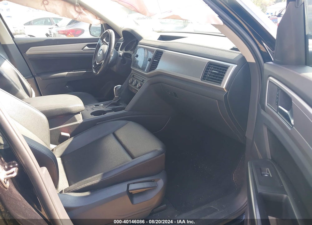 2018 VOLKSWAGEN ATLAS 3.6L V6 SE VIN: 1V2CR2CAXJC506193