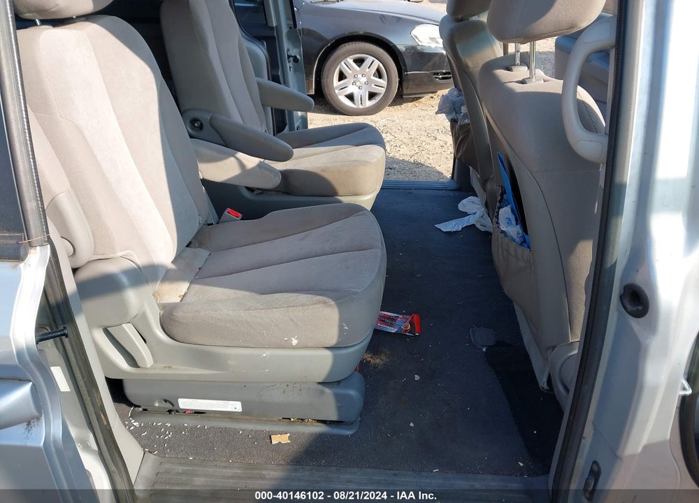 2011 KIA SEDONA LX VIN: KNDMG4C70B6368966