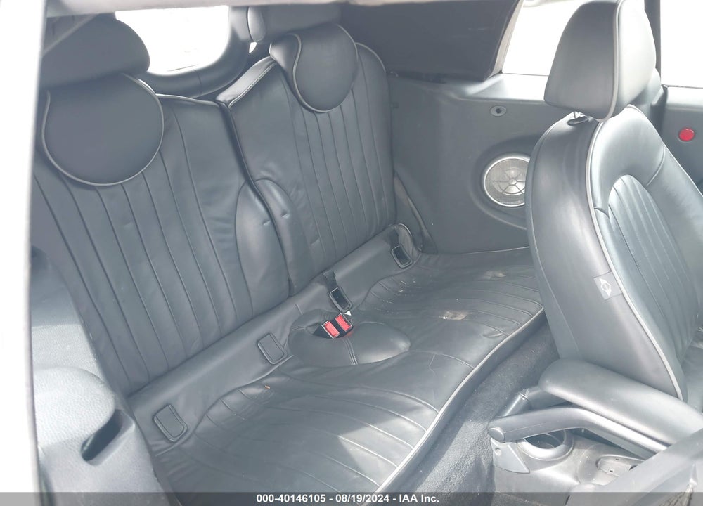 2006 MINI COOPER VIN: WMWRF33556TG13866
