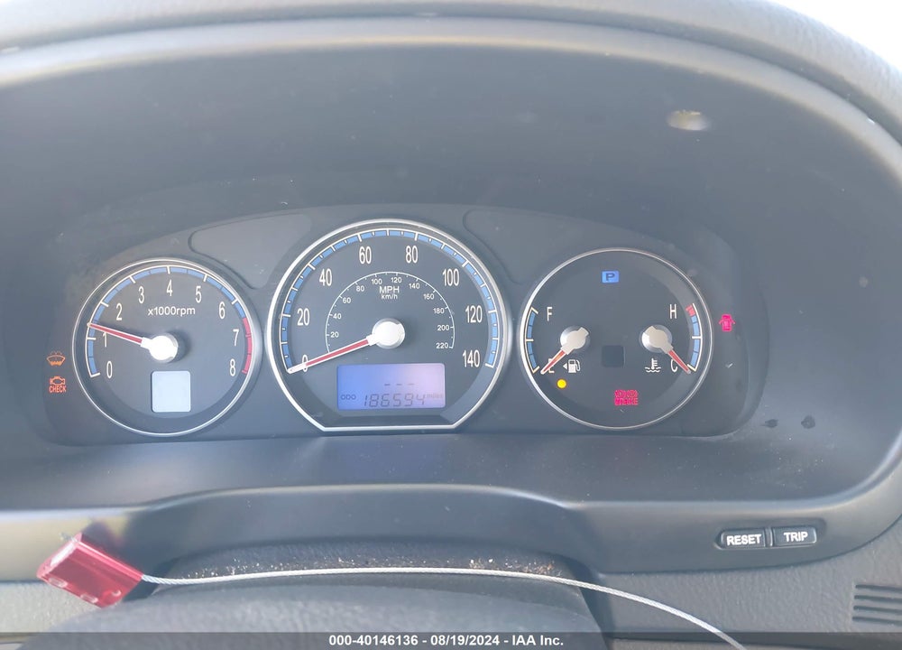 2008 HYUNDAI SANTA FE GLS VIN: 5NMSG73D18H135561