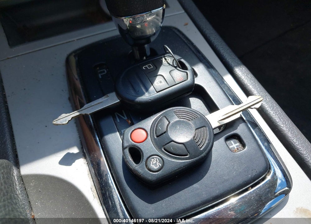 2010 FORD FUSION SE VIN: 3FAHP0HGXAR120573