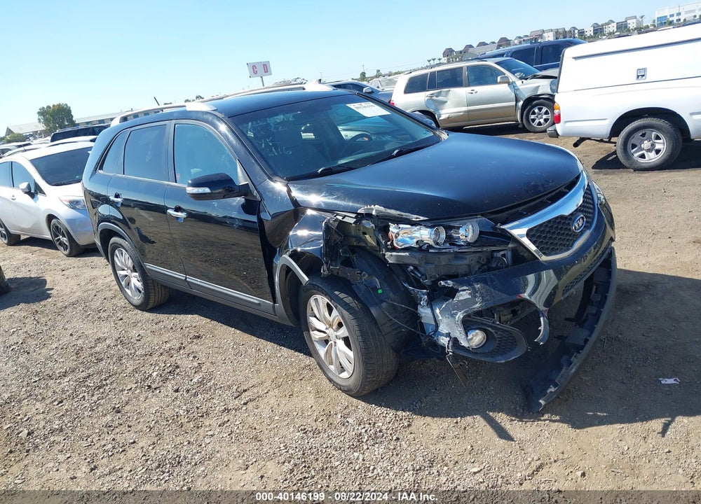 2011 KIA SORENTO LX V6 VIN: 5XYKT4A29BG156235