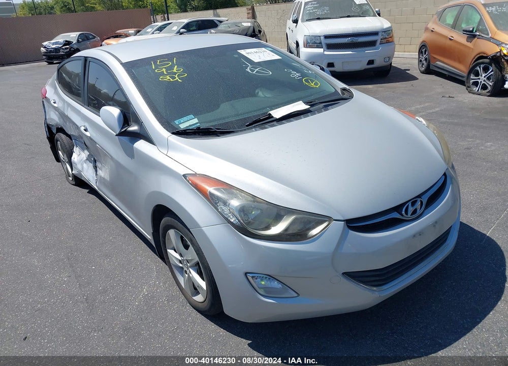 2013 HYUNDAI ELANTRA GLS VIN: KMHDH4AE4DU849229