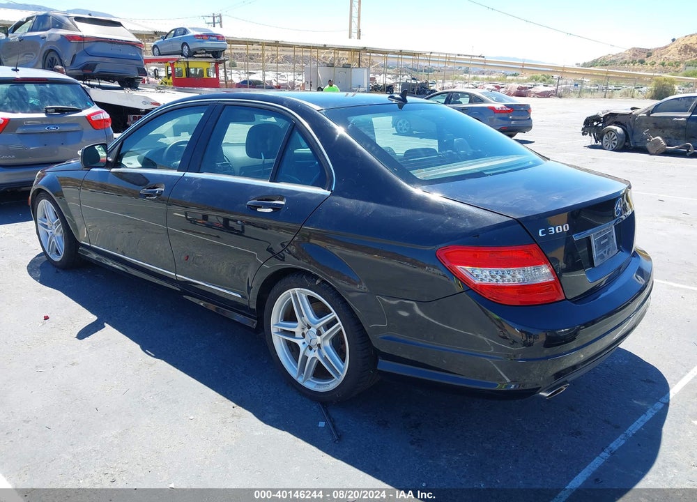 2009 MERCEDES-BENZ C 300 LUXURY/SPORT VIN: WDDGF54X19F235606