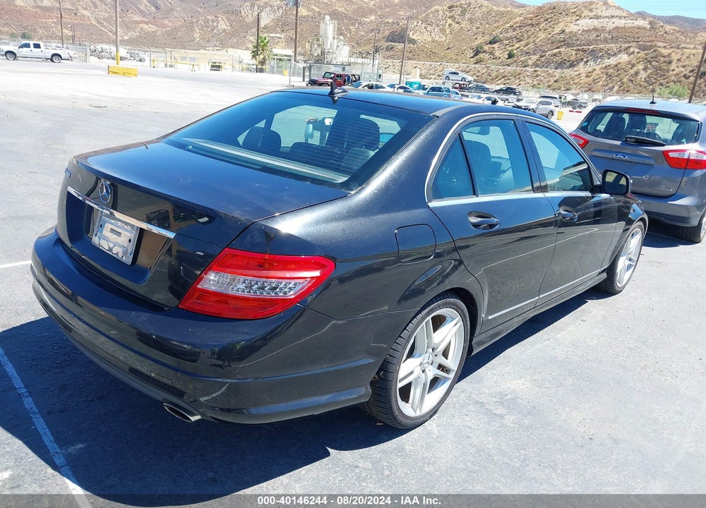 2009 MERCEDES-BENZ C 300 LUXURY/SPORT VIN: WDDGF54X19F235606