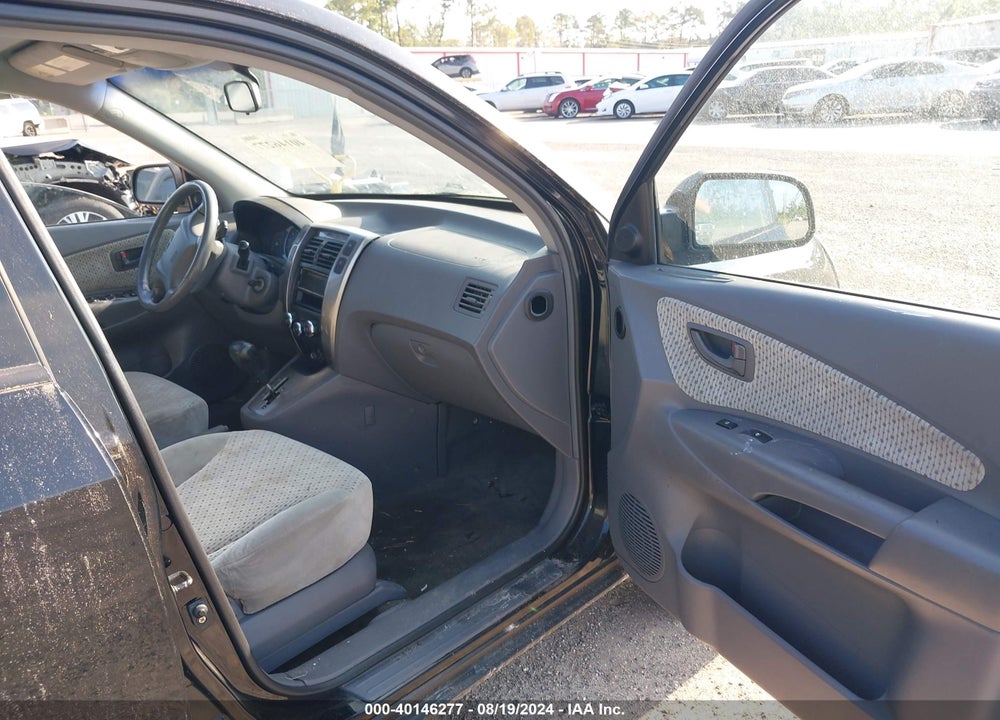 2005 HYUNDAI TUCSON GLS/LX VIN: KM8JN72D35U073079