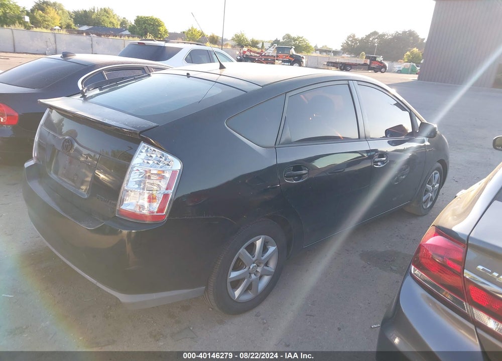 2007 TOYOTA PRIUS TOURING VIN: JTDKB20U577681095