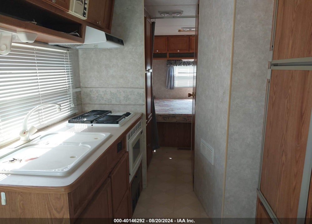 2000 R-VISION TRAIL LITE VIN: 4WY200L22Y1009512