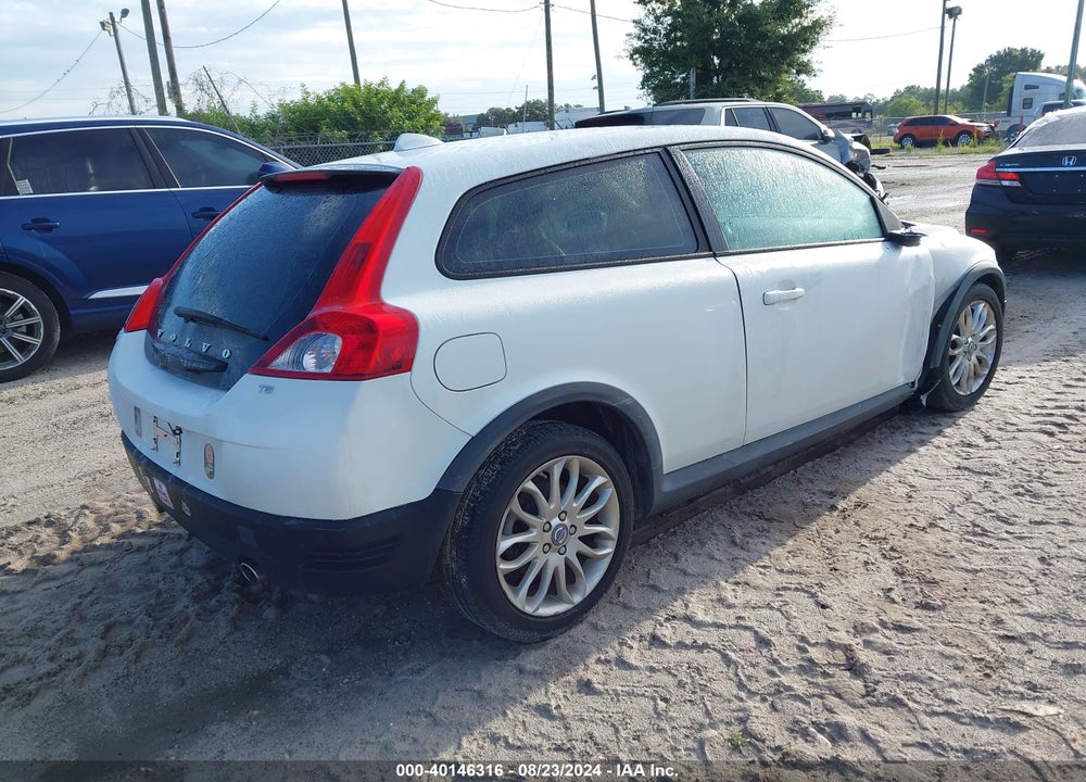 2009 VOLVO C30 VIN: YV1MK672592145567