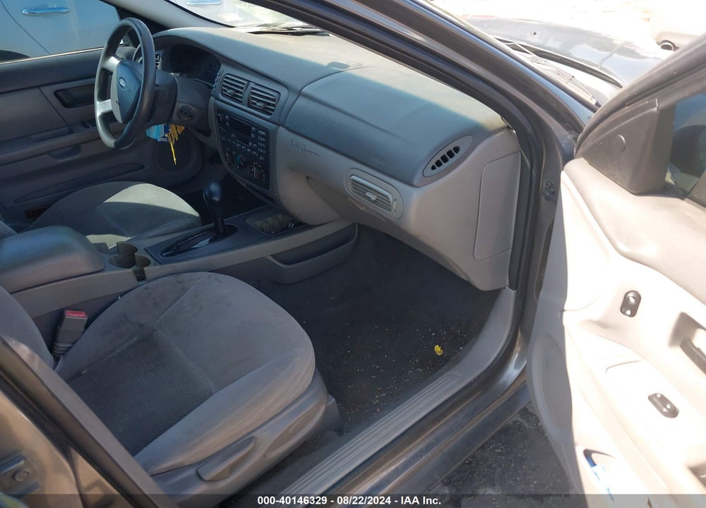 2004 FORD TAURUS SE VIN: 1FAFP53264A197956