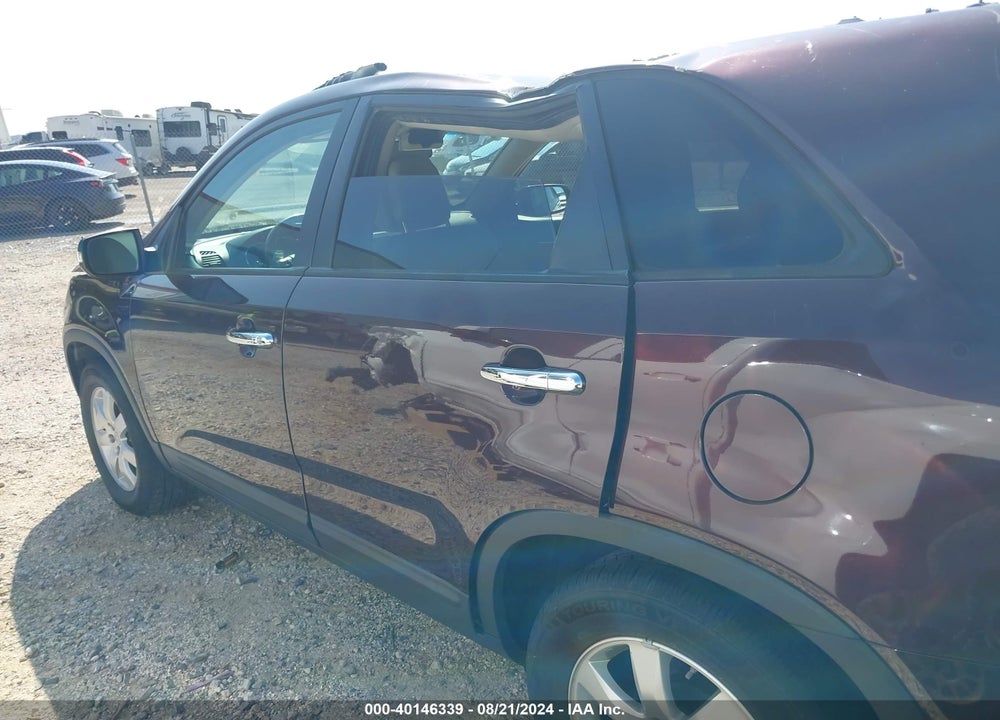 2013 KIA SORENTO VIN: 5XYKT3A61DG363444