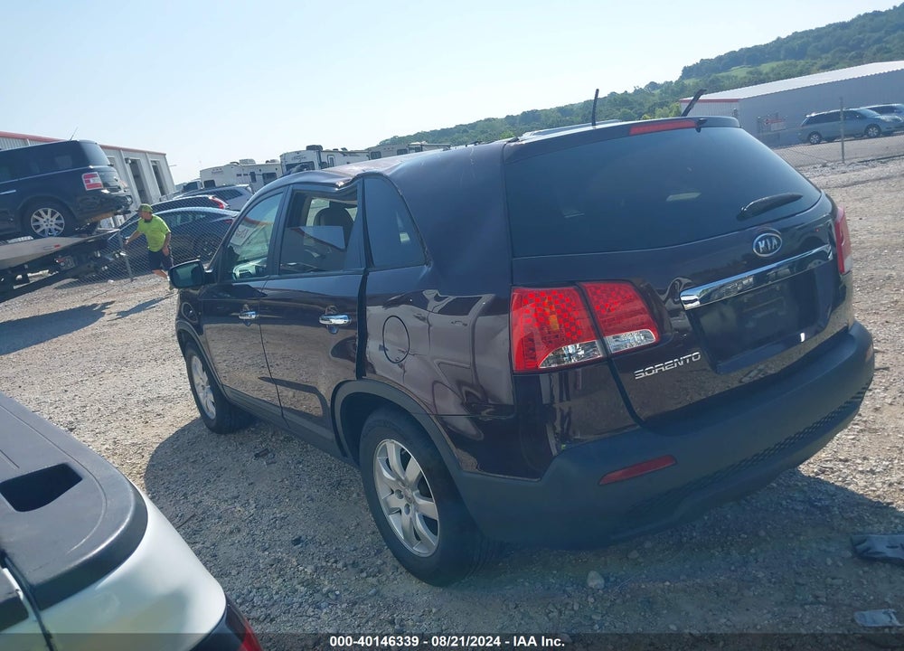 2013 KIA SORENTO VIN: 5XYKT3A61DG363444