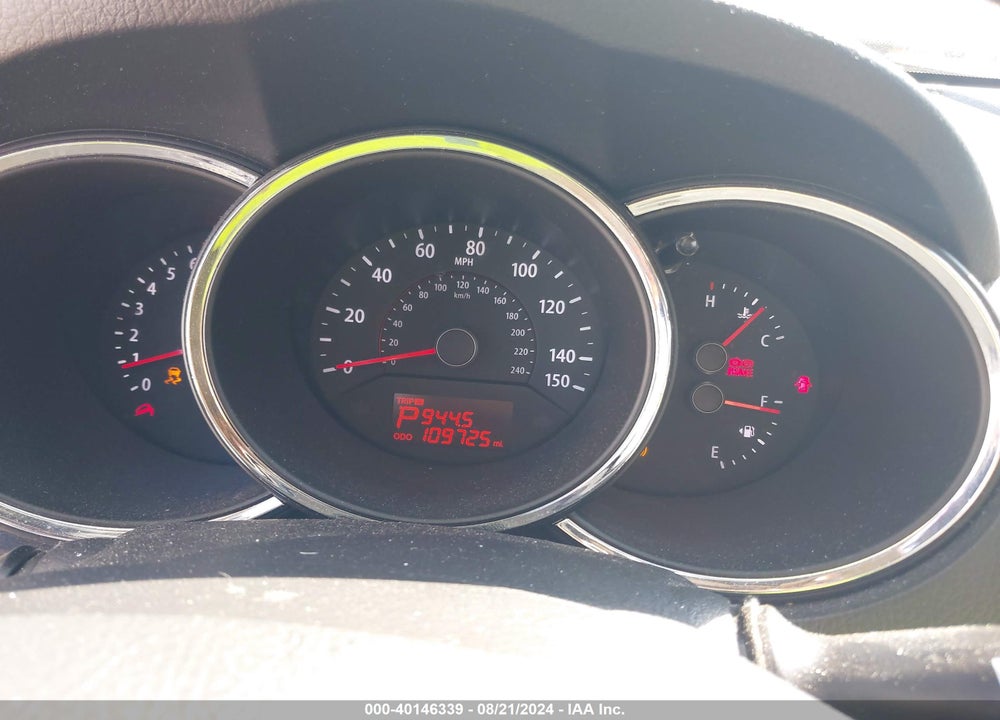 2013 KIA SORENTO VIN: 5XYKT3A61DG363444