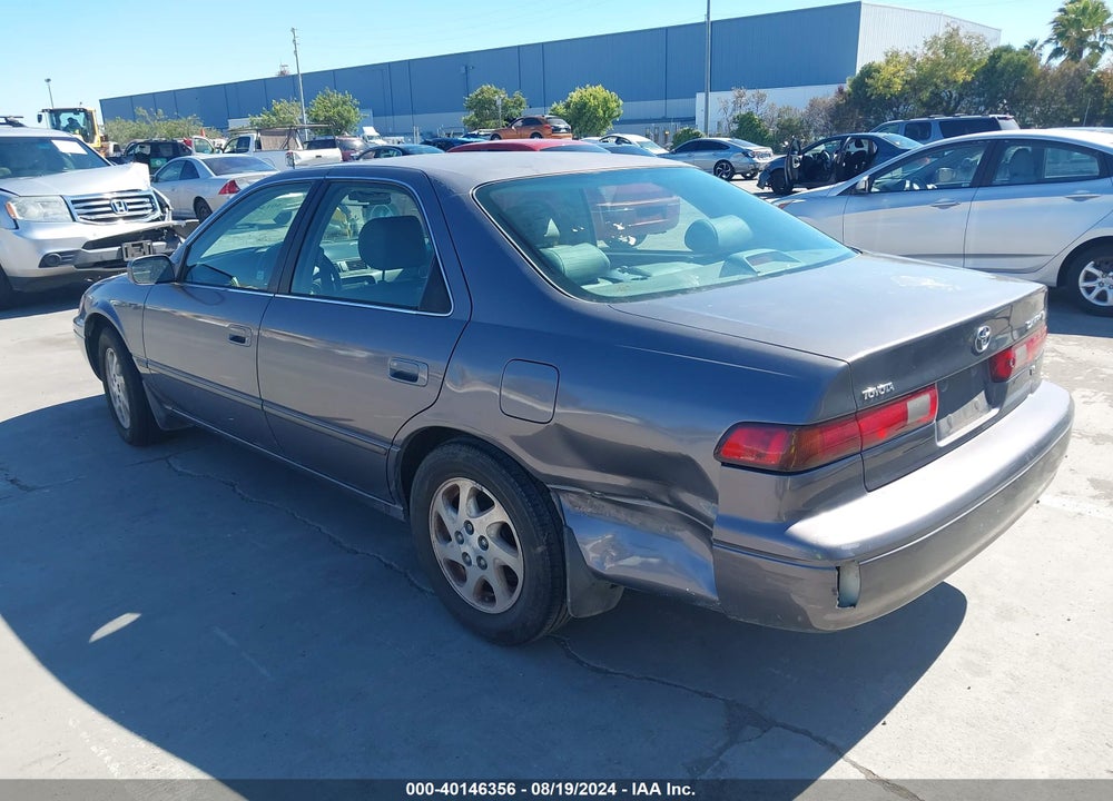 1998 TOYOTA CAMRY VIN: JT2BF28K4W0133922