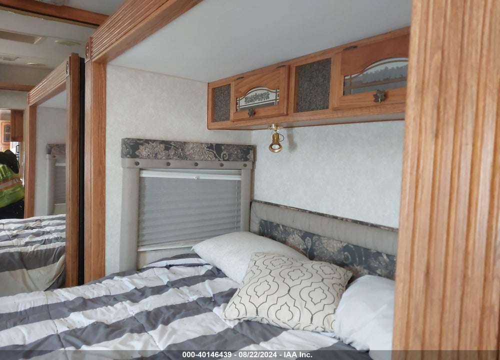 2004 FLEETWOOD WILDERNESS ADVANTAGE VIN: 1ED5F362342308360