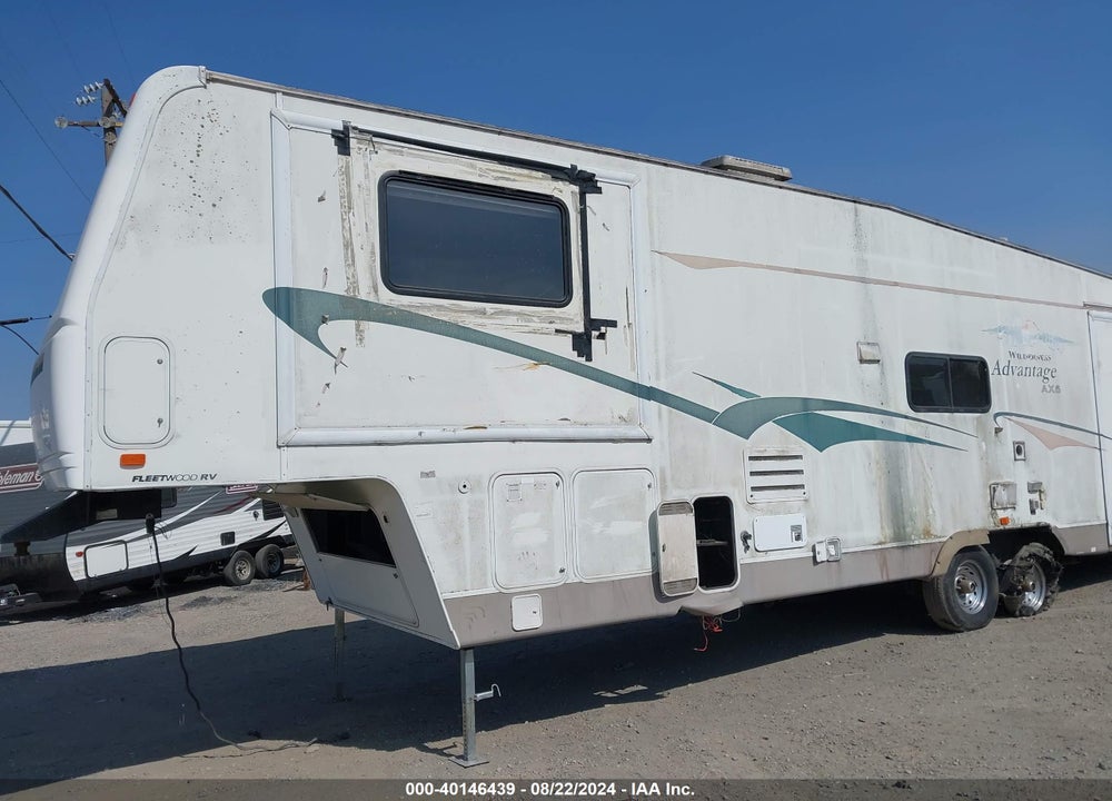 2004 FLEETWOOD WILDERNESS ADVANTAGE VIN: 1ED5F362342308360