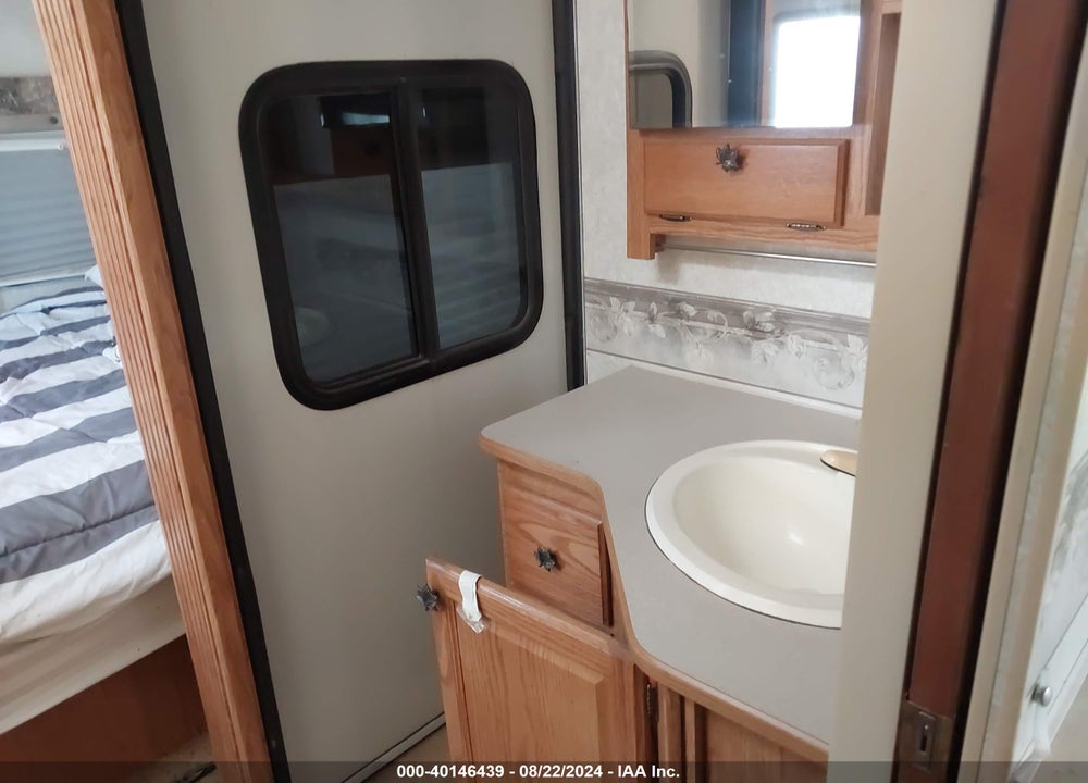 2004 FLEETWOOD WILDERNESS ADVANTAGE VIN: 1ED5F362342308360