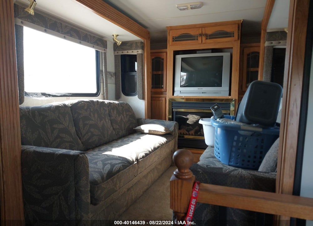 2004 FLEETWOOD WILDERNESS ADVANTAGE VIN: 1ED5F362342308360