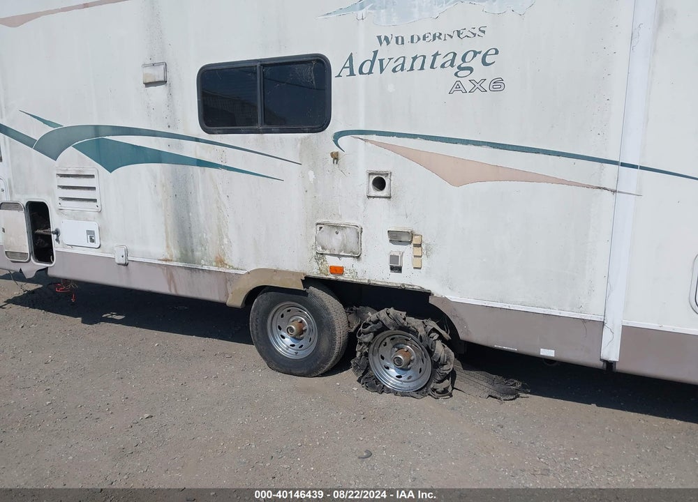 2004 FLEETWOOD WILDERNESS ADVANTAGE VIN: 1ED5F362342308360