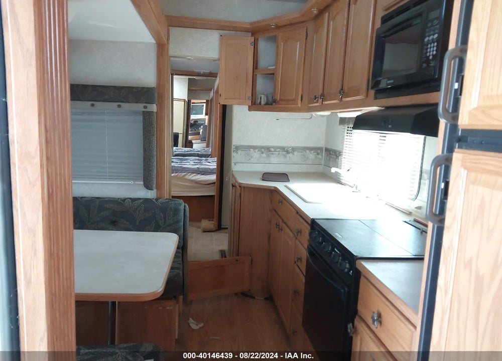 2004 FLEETWOOD WILDERNESS ADVANTAGE VIN: 1ED5F362342308360