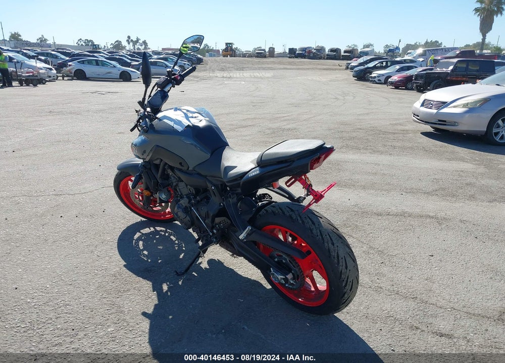 2021 YAMAHA MT07 C VIN: JYARM32Y6MA000323