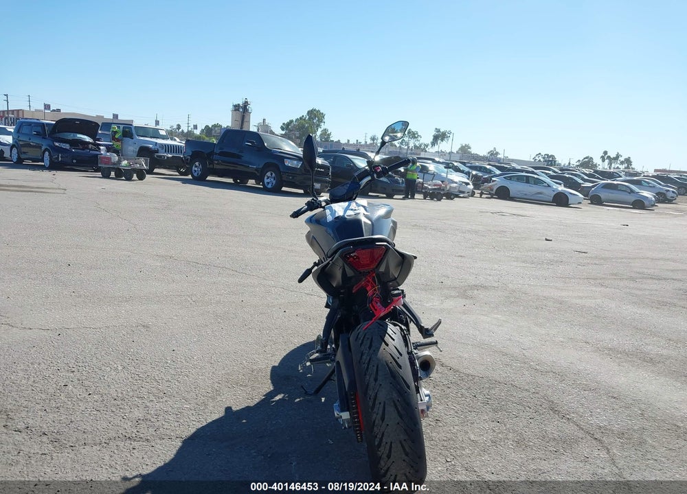 2021 YAMAHA MT07 C VIN: JYARM32Y6MA000323