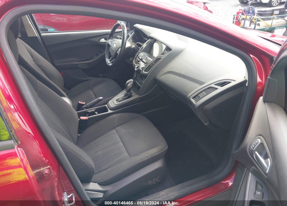 2017 FORD FOCUS SEL VIN: 1FADP3H2XHL308748