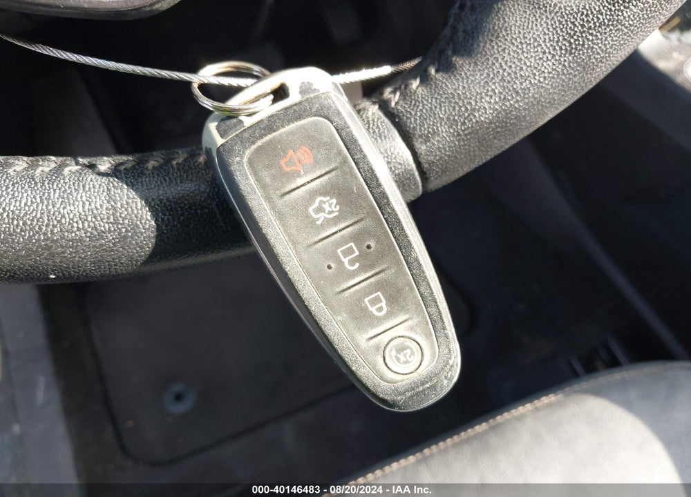 2017 FORD ESCAPE TITANIUM VIN: 1FMCU0J9XHUB22833